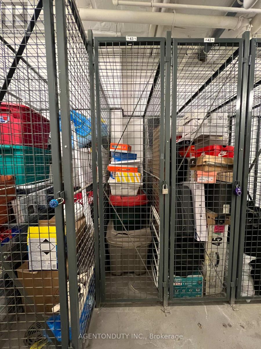 1301 - 1 Market Street, Toronto, Ontario  M5E 0A2 - Photo 29 - C12790022