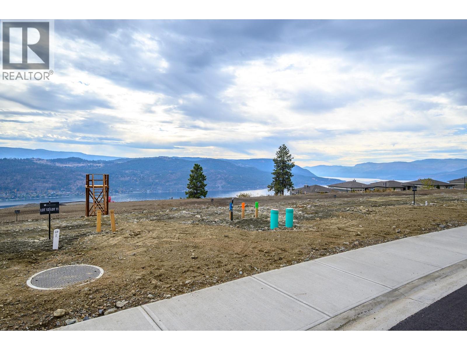 9240 Morning Glory Place, Vernon, British Columbia  V1H 0B6 - Photo 4 - 10375642