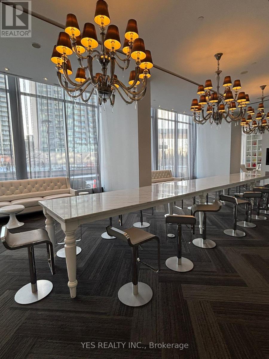 90 Parklawn Road W, Toronto, Ontario  M8Y 0B6 - Photo 19 - W12790020