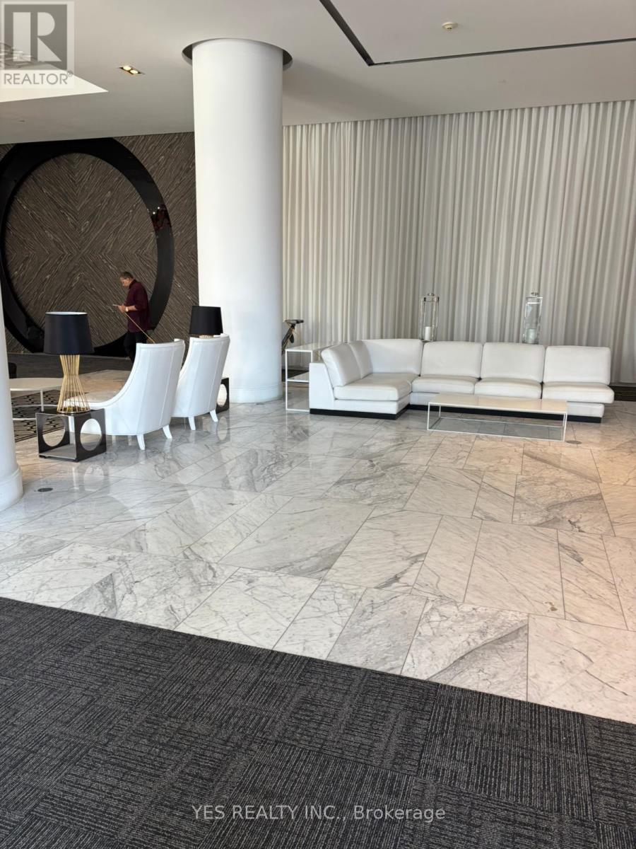 90 Parklawn Road W, Toronto, Ontario  M8Y 0B6 - Photo 2 - W12790020