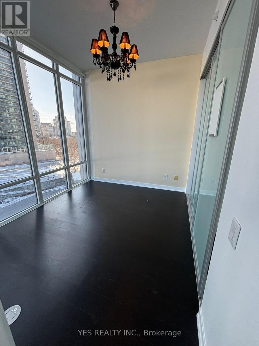 90 Parklawn Road W, Toronto, Ontario  M8Y 0B6 - Photo 32 - W12790020