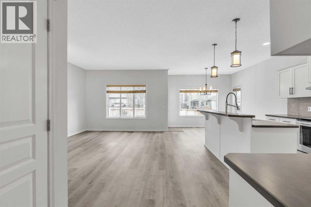 368 New Brighton Place Se, Calgary, Alberta  T2Z 4W6 - Photo 4 - A2270616