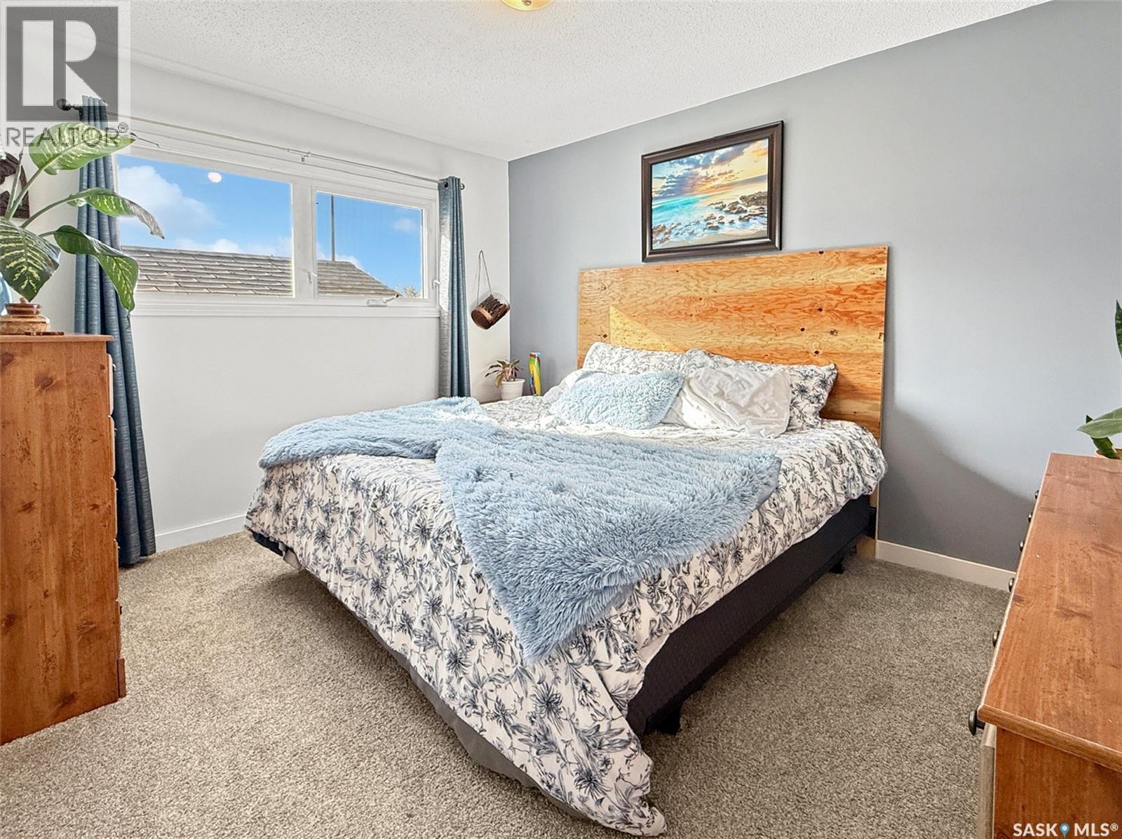 132 Haw Place, Swift Current, Saskatchewan  S9H 4B7 - Photo 10 - SK028572