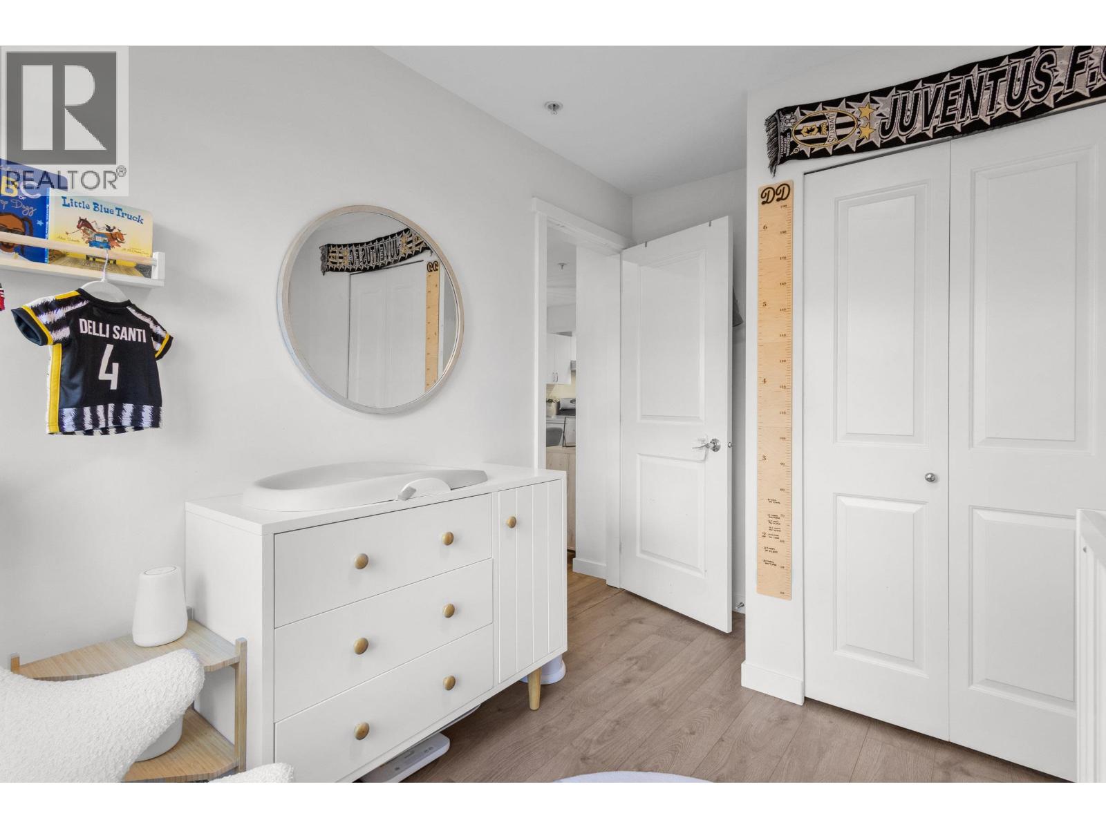 201 200 Klahanie Drive, Port Moody, British Columbia  V3H 5K7 - Photo 17 - R3085606