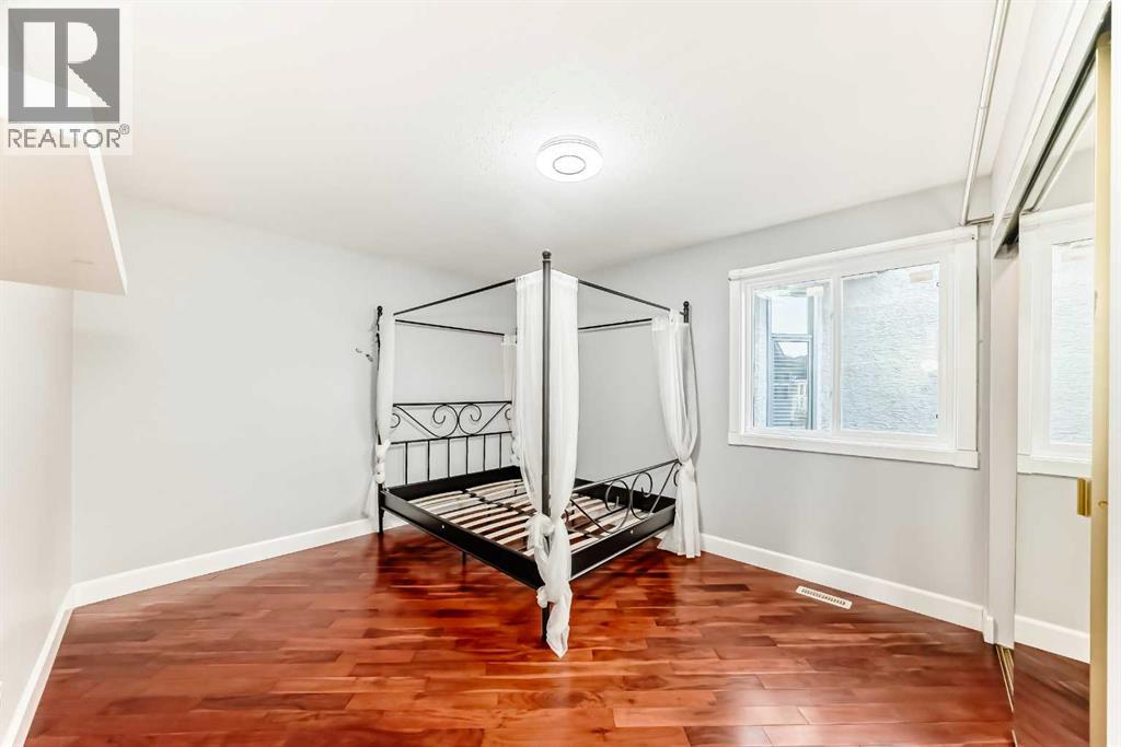 305 Lakeside Greens Crescent, Chestermere, Alberta  T1X 1C3 - Photo 13 - A2286480