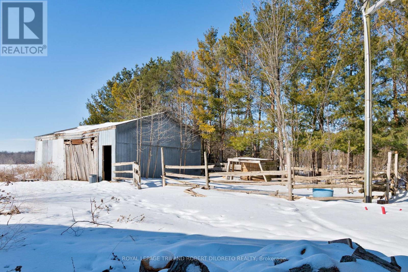 21477 Springfield Road, Southwest Middlesex, Ontario  N0L 1T0 - Photo 11 - X12790062