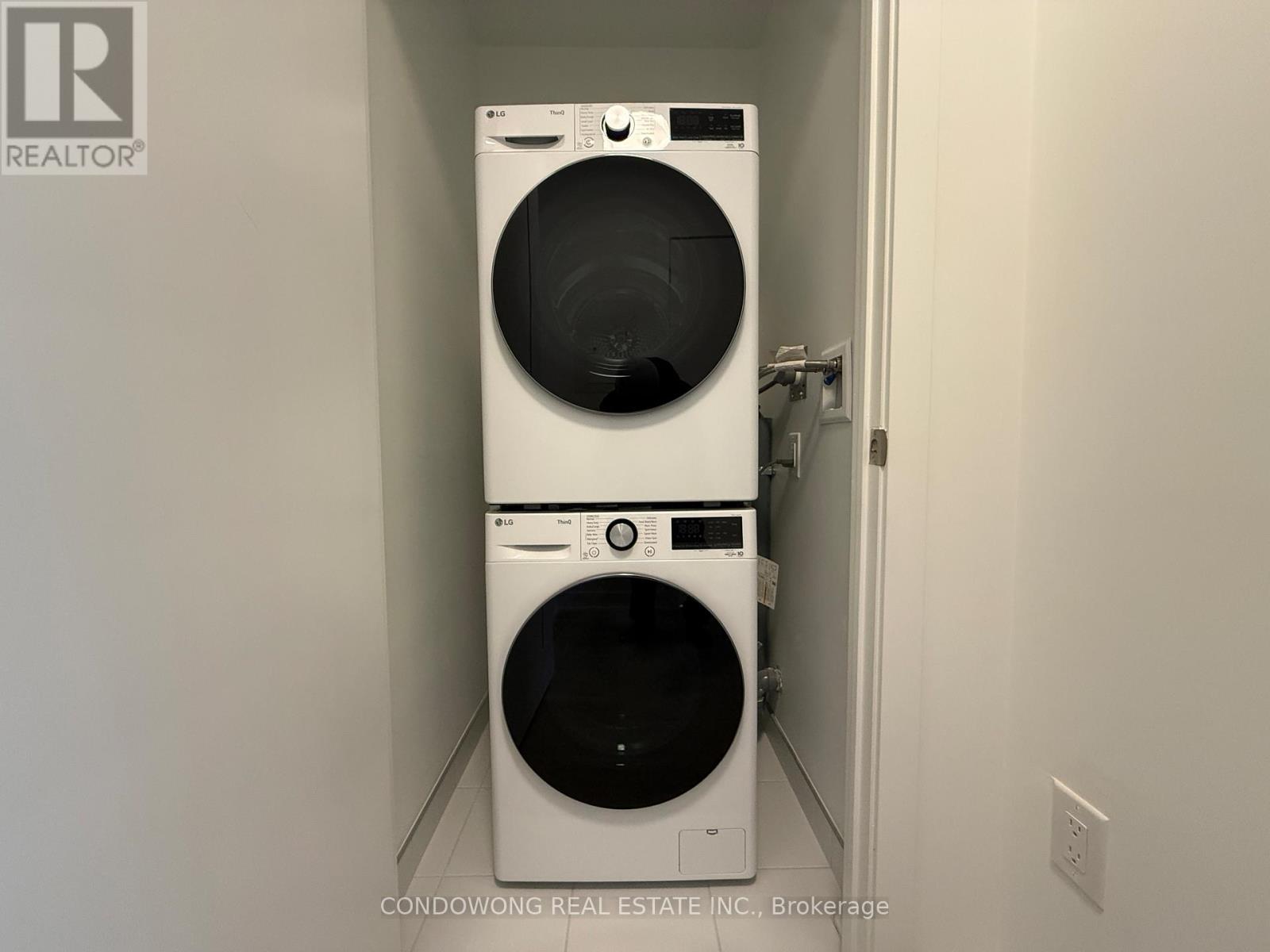 536 - 30 Dreamers Way, Toronto, Ontario  M5A 0Y7 - Photo 6 - C12777108