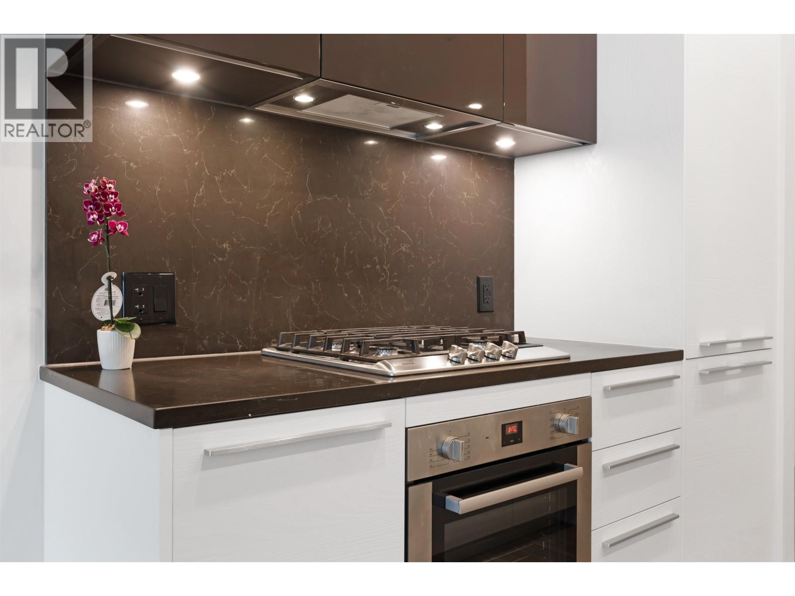 3206 6383 Mckay Avenue, Burnaby, British Columbia  V5H 0H8 - Photo 4 - R3088517