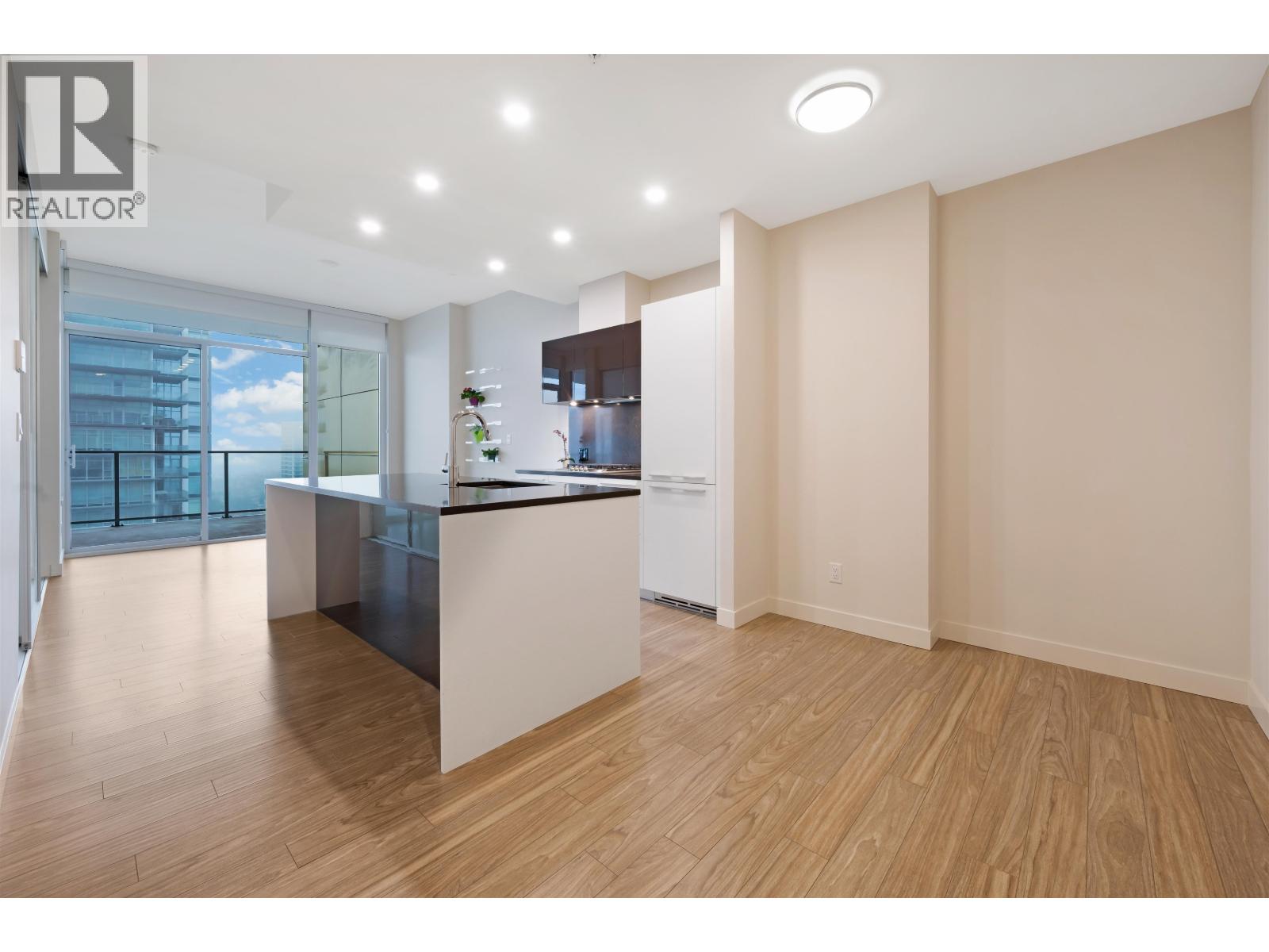 3206 6383 Mckay Avenue, Burnaby, British Columbia  V5H 0H8 - Photo 6 - R3088517