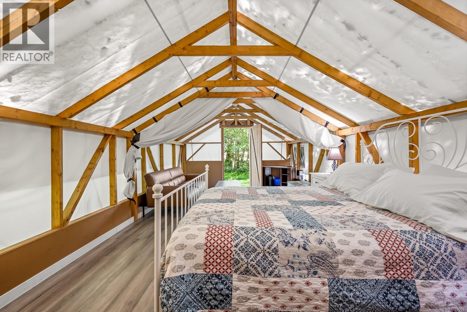 1885 Central Rd, Hornby Island, British Columbia  V0R 1Z0 - Photo 80 - 1025801