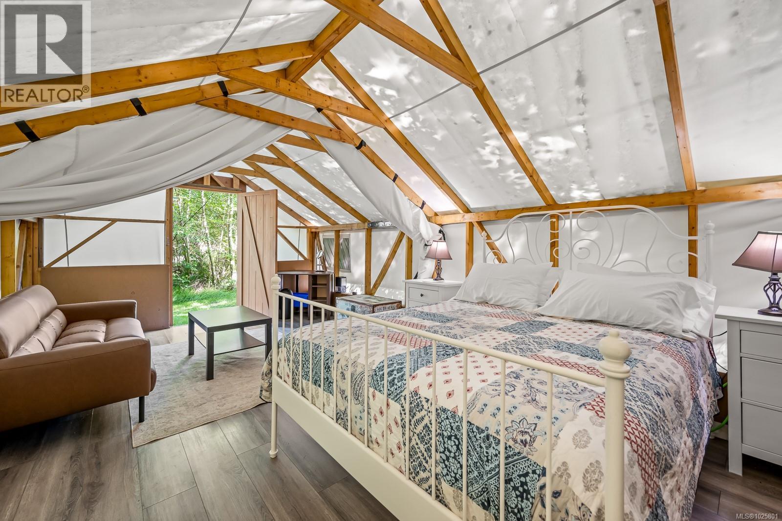 1885 Central Rd, Hornby Island, British Columbia  V0R 1Z0 - Photo 83 - 1025801