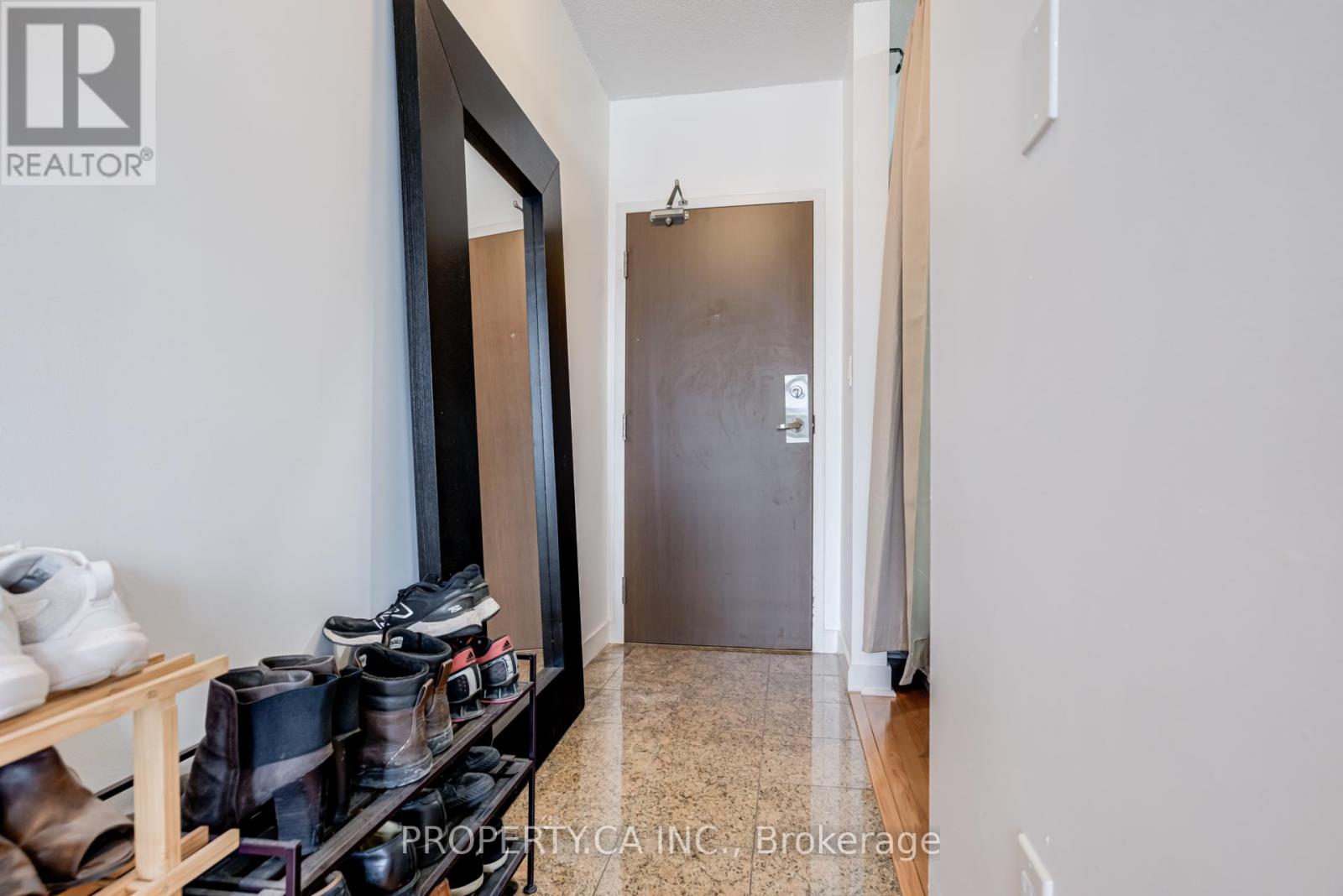 1703 - 35 Mariner Terrace, Toronto, Ontario  M5V 3V9 - Photo 8 - C12790086