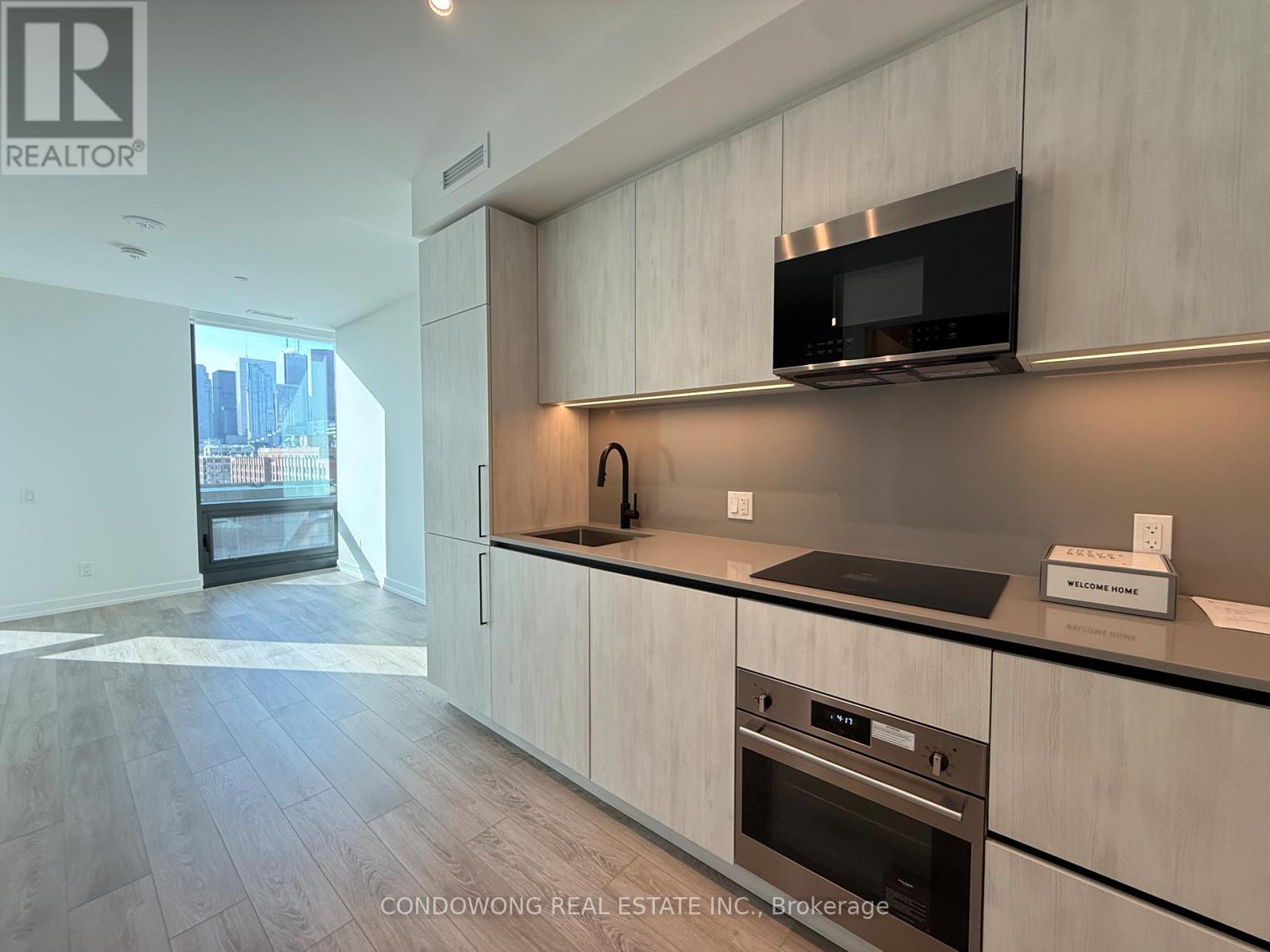 921 - 35 PARLIAMENT STREET, Toronto, Ontario