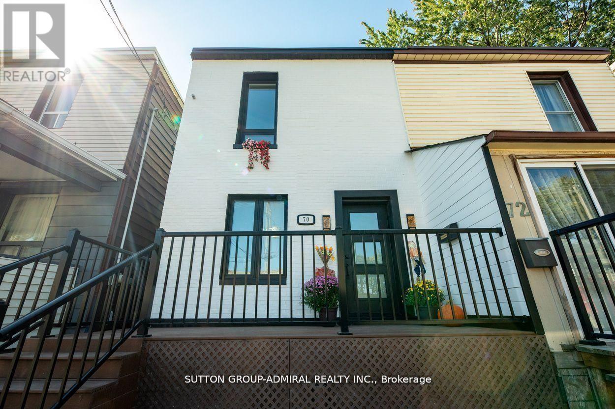 Main & 2nd - 70 Carlaw Avenue, Toronto, Ontario  M4M 2R7 - Photo 2 - E12790064