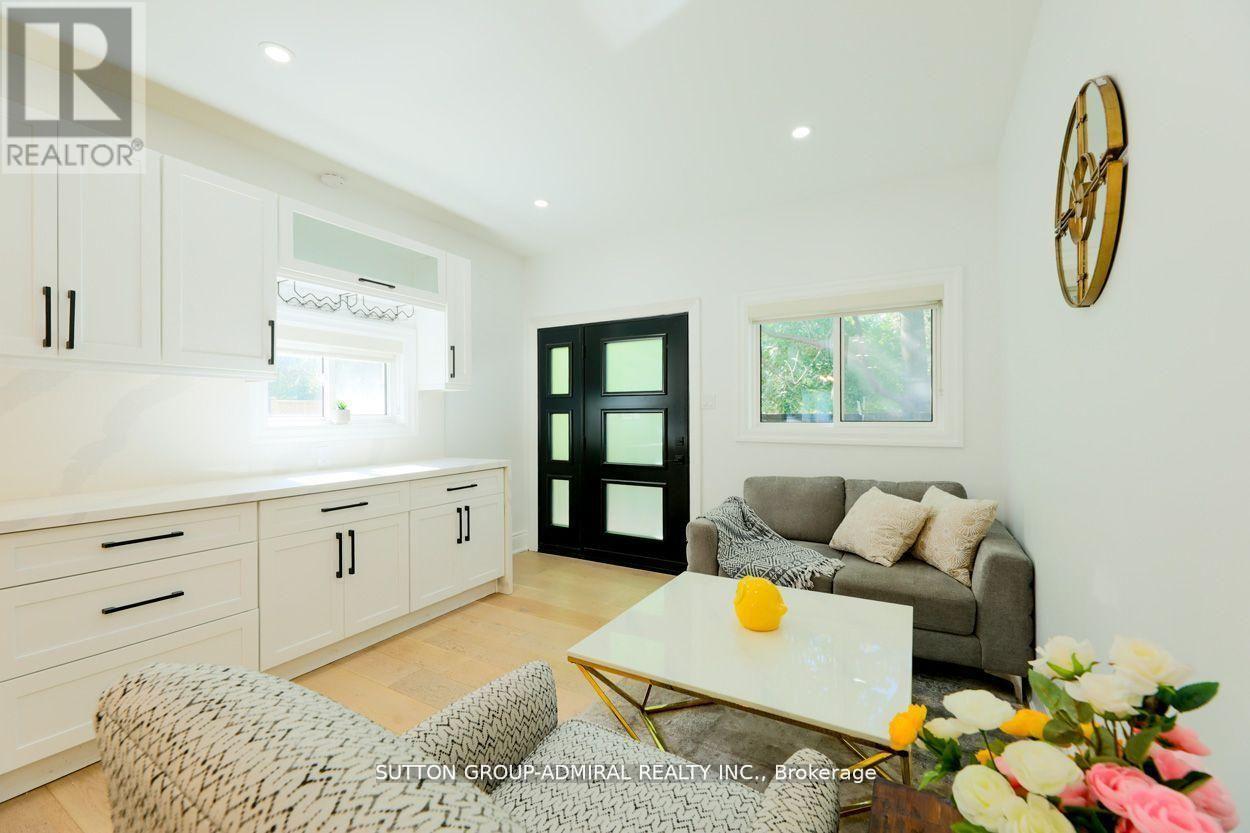 Main & 2nd - 70 Carlaw Avenue, Toronto, Ontario  M4M 2R7 - Photo 21 - E12790064