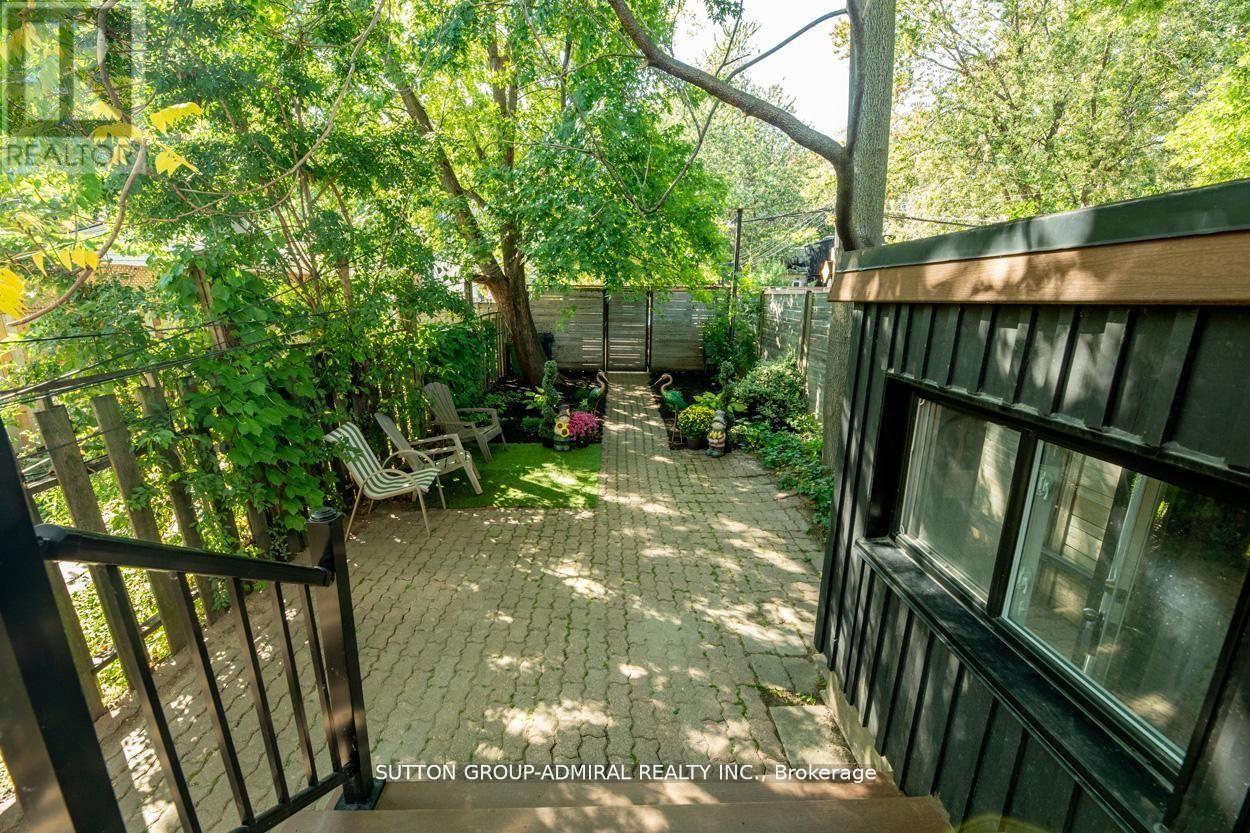 Bsmt - 70 Carlaw Avenue, Toronto, Ontario  M4M 2R7 - Photo 4 - E12790098