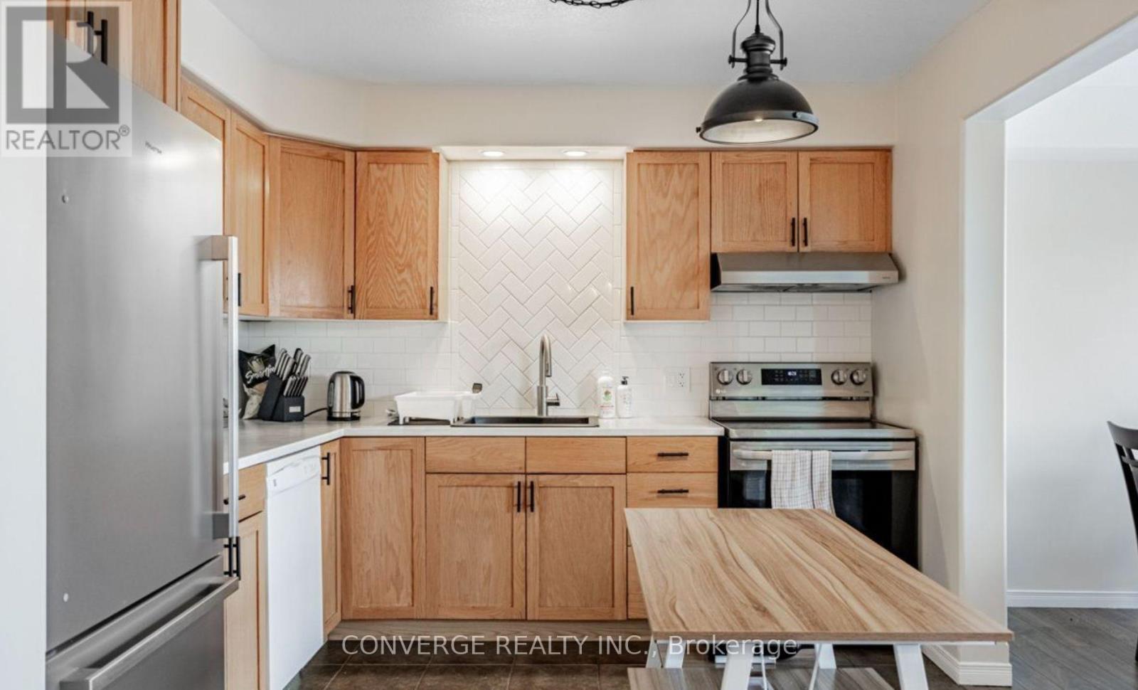 60 Shephard Avenue, New Tecumseth, Ontario  L9R 2G3 - Photo 7 - N12790070