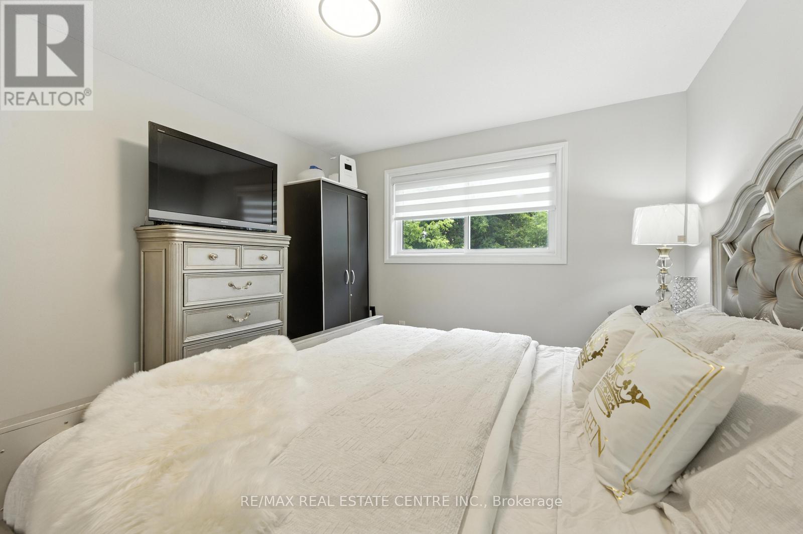 6423 Chaumont Crescent, Mississauga, Ontario  L5N 2M7 - Photo 34 - W12790052