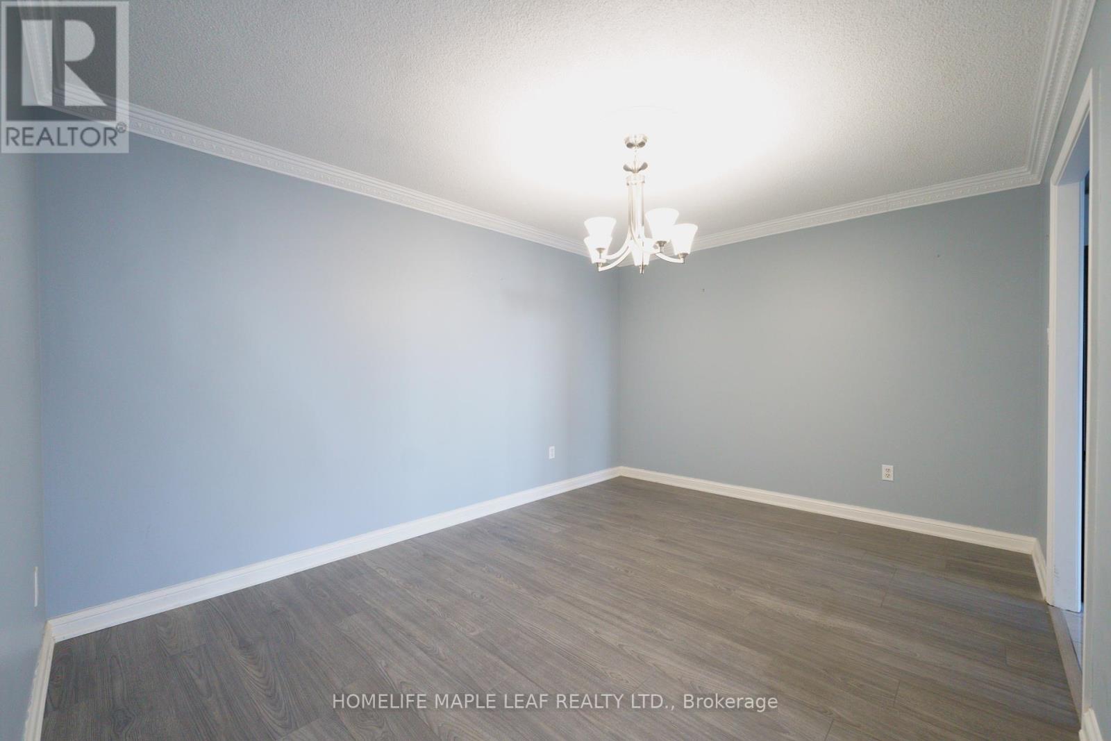 407 - 24 Hanover Road, Brampton, Ontario  L6S 5K8 - Photo 6 - W12790066