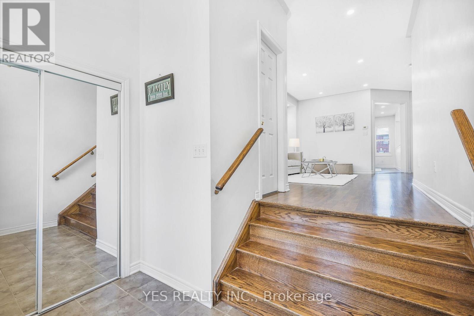 49 Sleightholme Crescent, Brampton, Ontario  L6P 3E8 - Photo 22 - W12790076