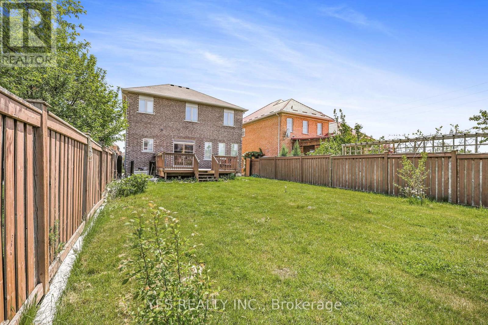 49 Sleightholme Crescent, Brampton, Ontario  L6P 3E8 - Photo 47 - W12790076