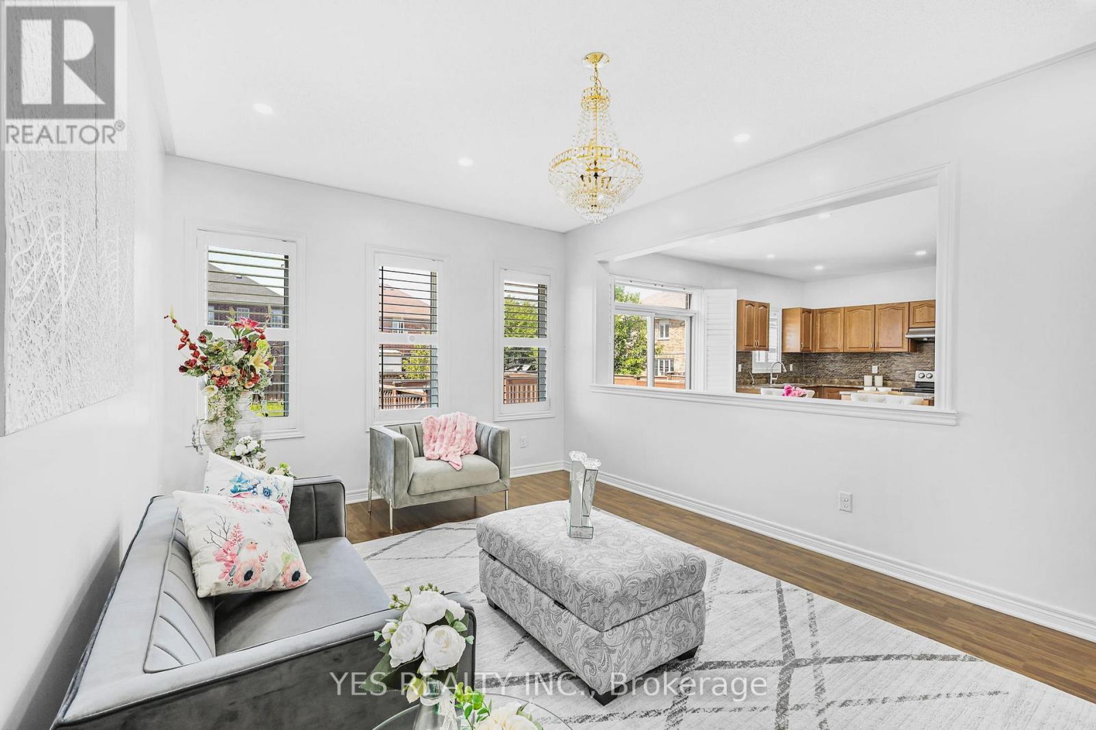 49 Sleightholme Crescent, Brampton, Ontario  L6P 3E8 - Photo 7 - W12790076