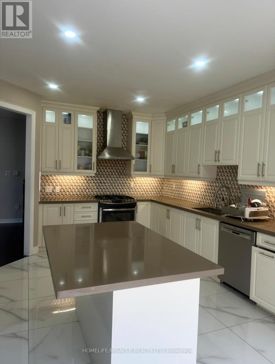 Upper - 30 Midnightsun Trail, Brampton, Ontario  L6R 3K3 - Photo 3 - W12790094