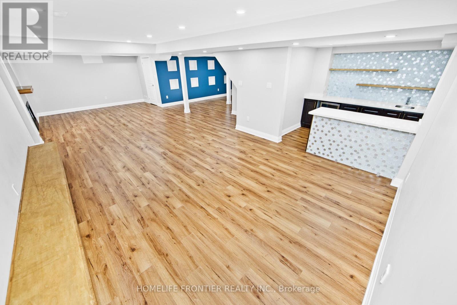 8 Amberglow Court, Brampton, Ontario  L6Y 2E3 - Photo 20 - W12777262