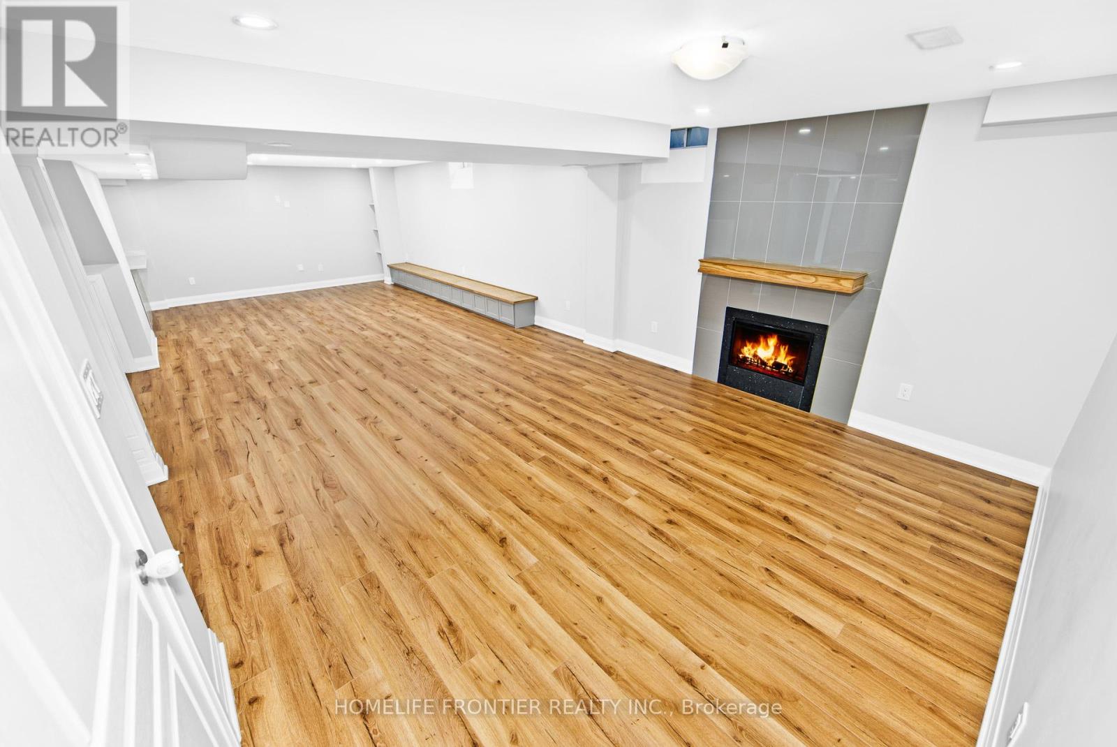 8 Amberglow Court, Brampton, Ontario  L6Y 2E3 - Photo 19 - W12777262