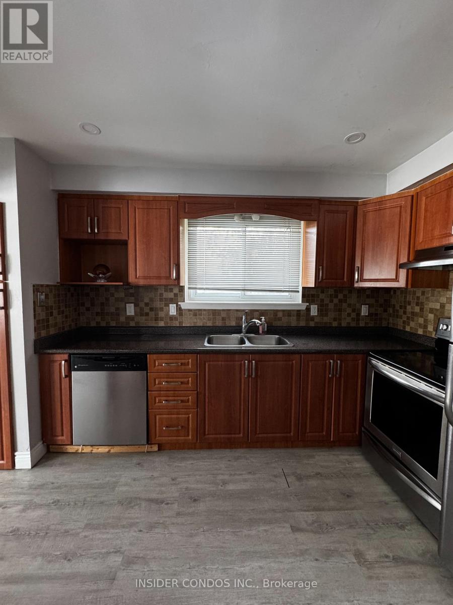 Upper - 49 Doncaster Drive, Brampton, Ontario  L6T 1S8 - Photo 6 - W12780522