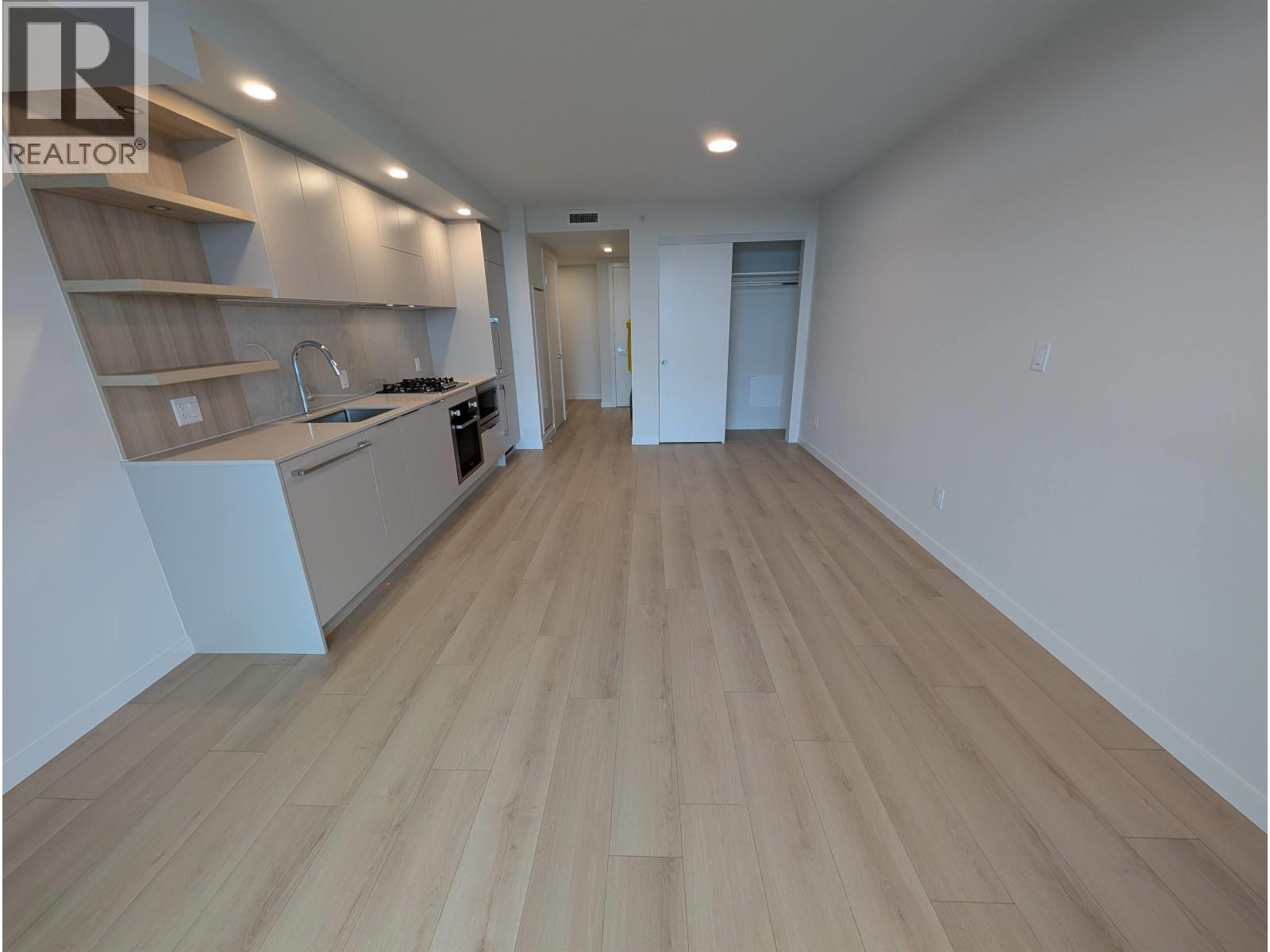 20fl 311 Alderson Avenue, Coquitlam, British Columbia  V3K 0K3 - Photo 3 - R3090045