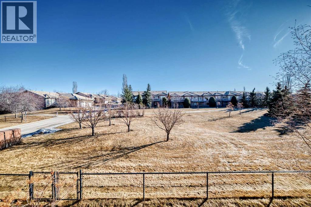 206 Shannon Estates Terrace Sw, Calgary, Alberta T2Y 4C6 - Photo 13 - A2283369