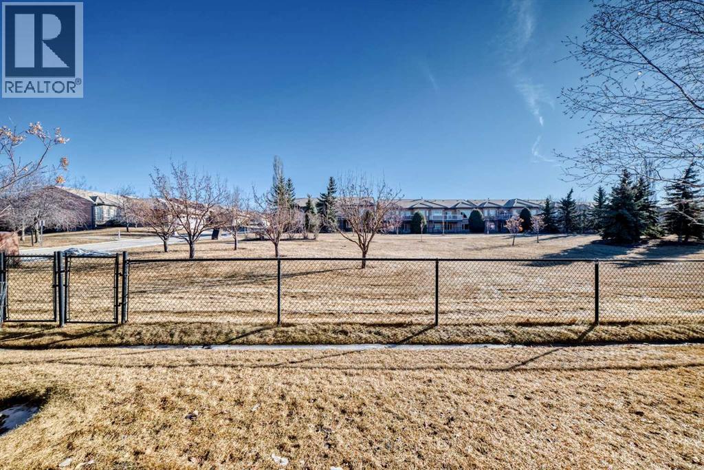 206 Shannon Estates Terrace Sw, Calgary, Alberta T2Y 4C6 - Photo 39 - A2283369