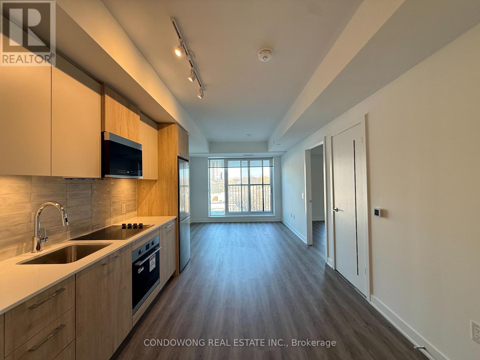 553 - 30 DREAMERS WAY, Toronto, Ontario