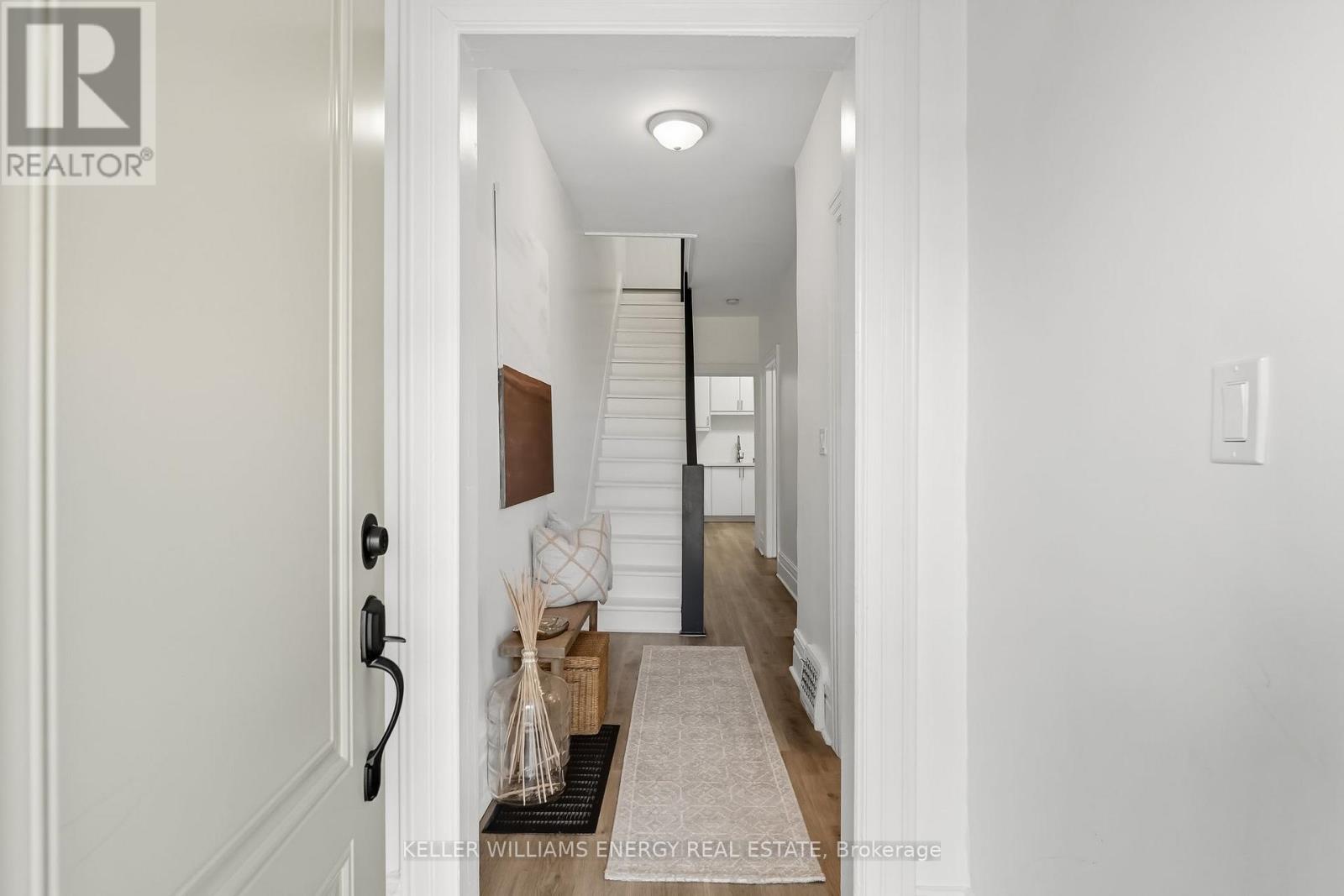 25 Spring Grove Avenue, Toronto, Ontario  M6N 3H2 - Photo 7 - W12788632