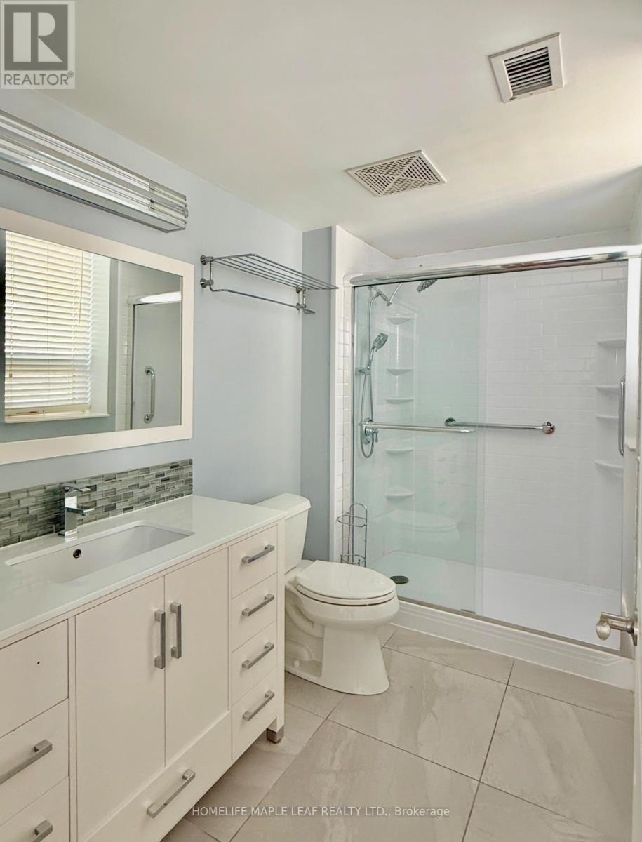 1304 - 200 Burnhamthorpe Road E, Mississauga, Ontario  L5A 4L4 - Photo 20 - W12790108