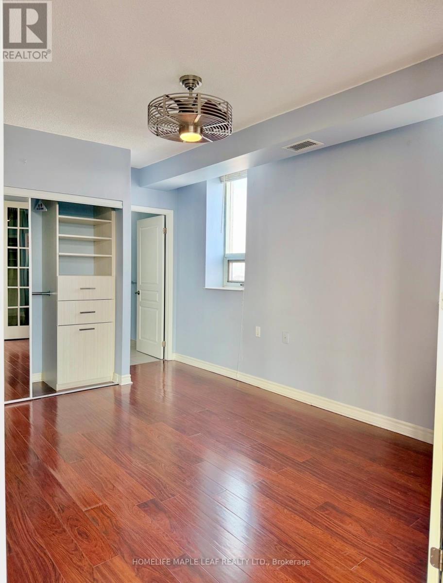 1304 - 200 Burnhamthorpe Road E, Mississauga, Ontario  L5A 4L4 - Photo 22 - W12790108