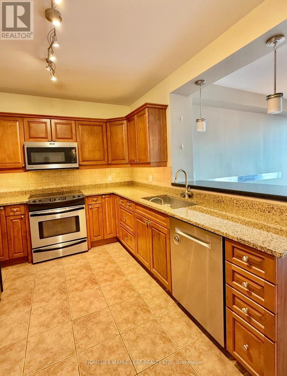 1304 - 200 Burnhamthorpe Road E, Mississauga, Ontario  L5A 4L4 - Photo 9 - W12790108