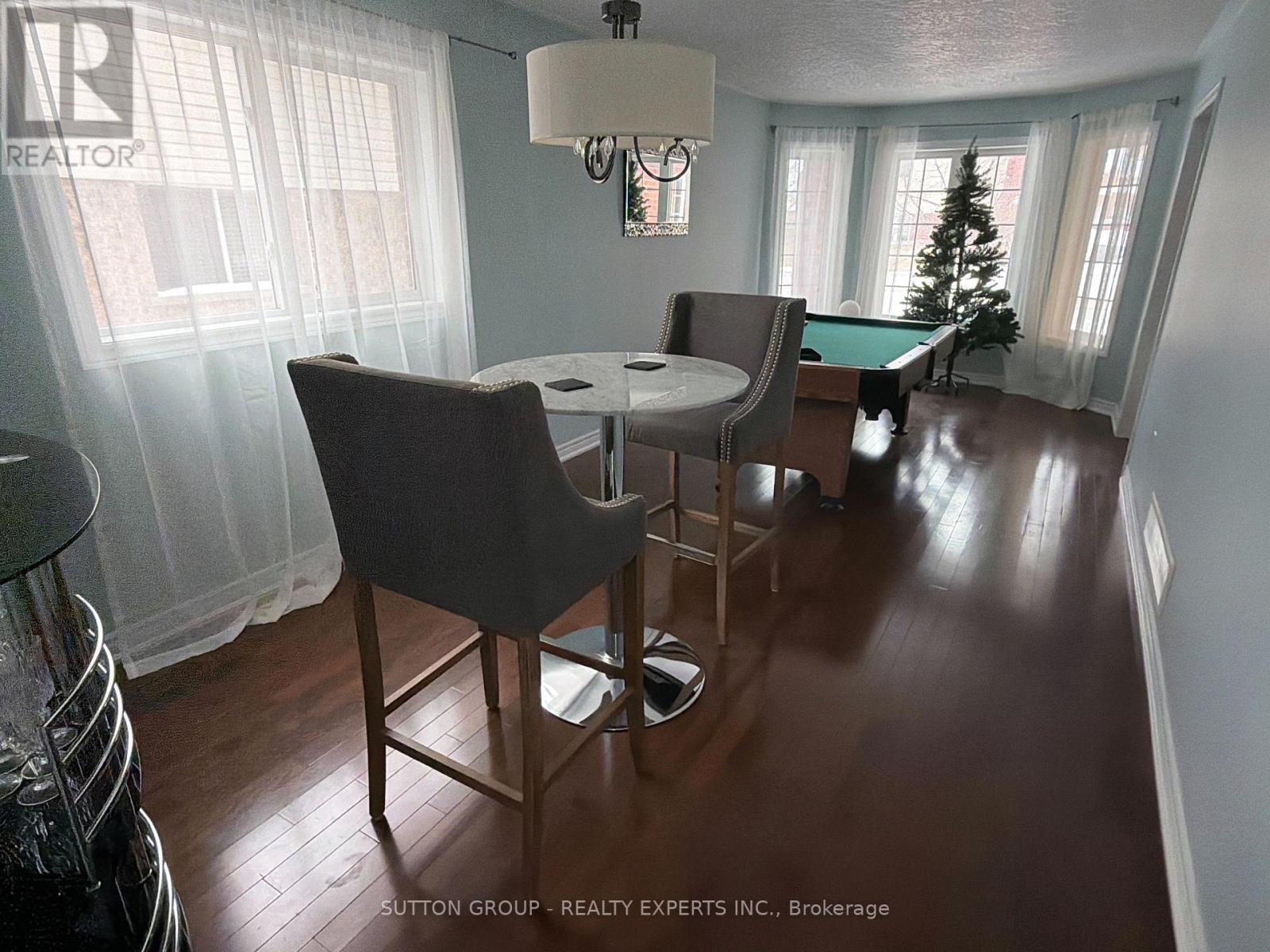 28 Cook Street, Kawartha Lakes, Ontario  K9V 0A7 - Photo 10 - X12790104