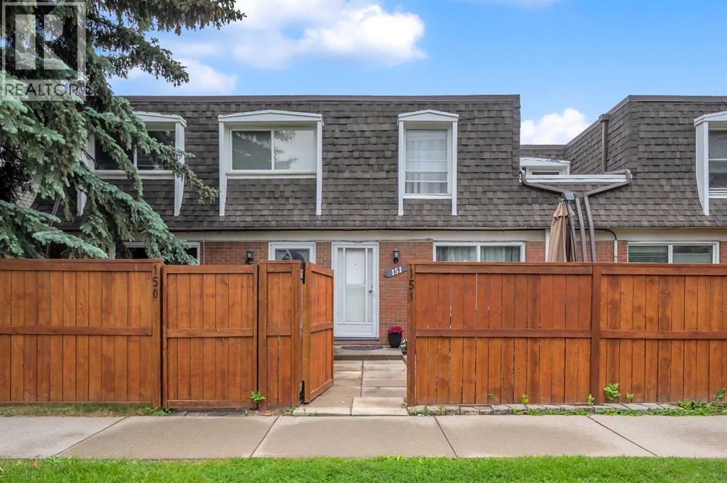 151, 330 Canterbury Drive Sw, Calgary, Alberta T2W 1H6 - Photo 2 - A2278820