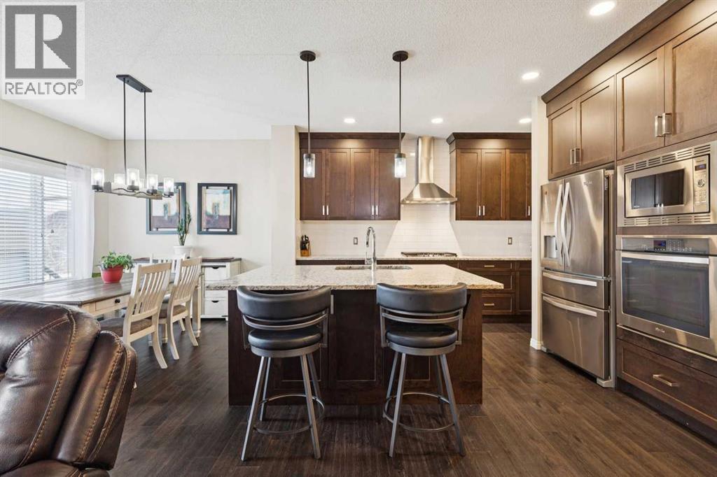 26 Mount Rae Terrace, Okotoks, Alberta  T1S 0M6 - Photo 10 - A2283093