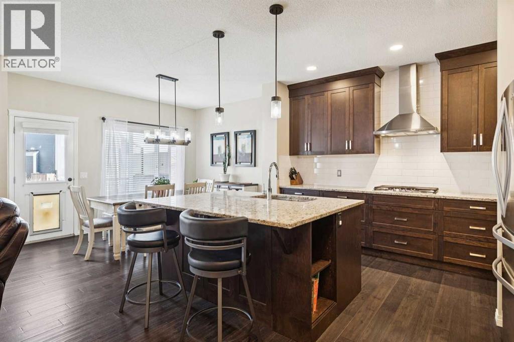 26 Mount Rae Terrace, Okotoks, Alberta  T1S 0M6 - Photo 5 - A2283093