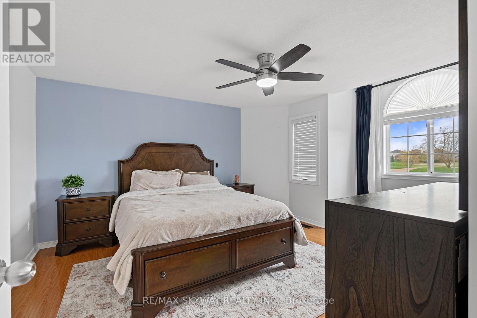 116 Severn Drive, Guelph, Ontario  N1E 7K6 - Photo 15 - X12790048