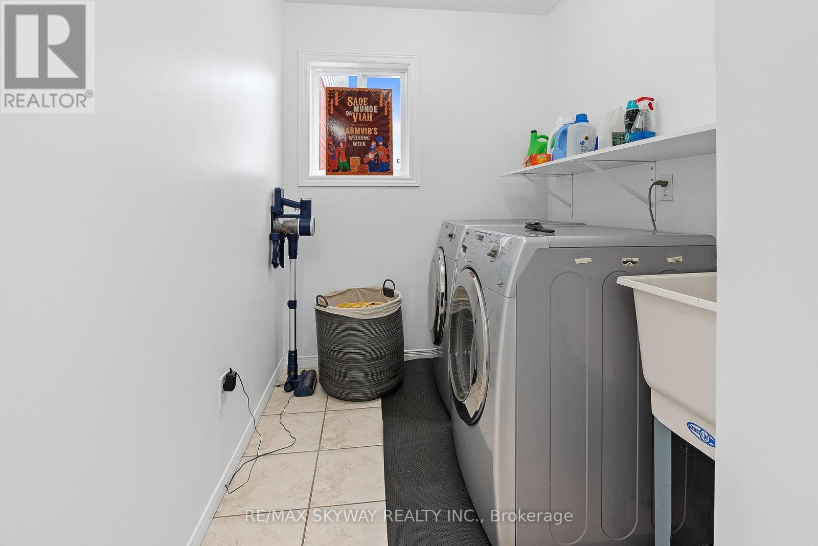 116 Severn Drive, Guelph, Ontario  N1E 7K6 - Photo 14 - X12790048