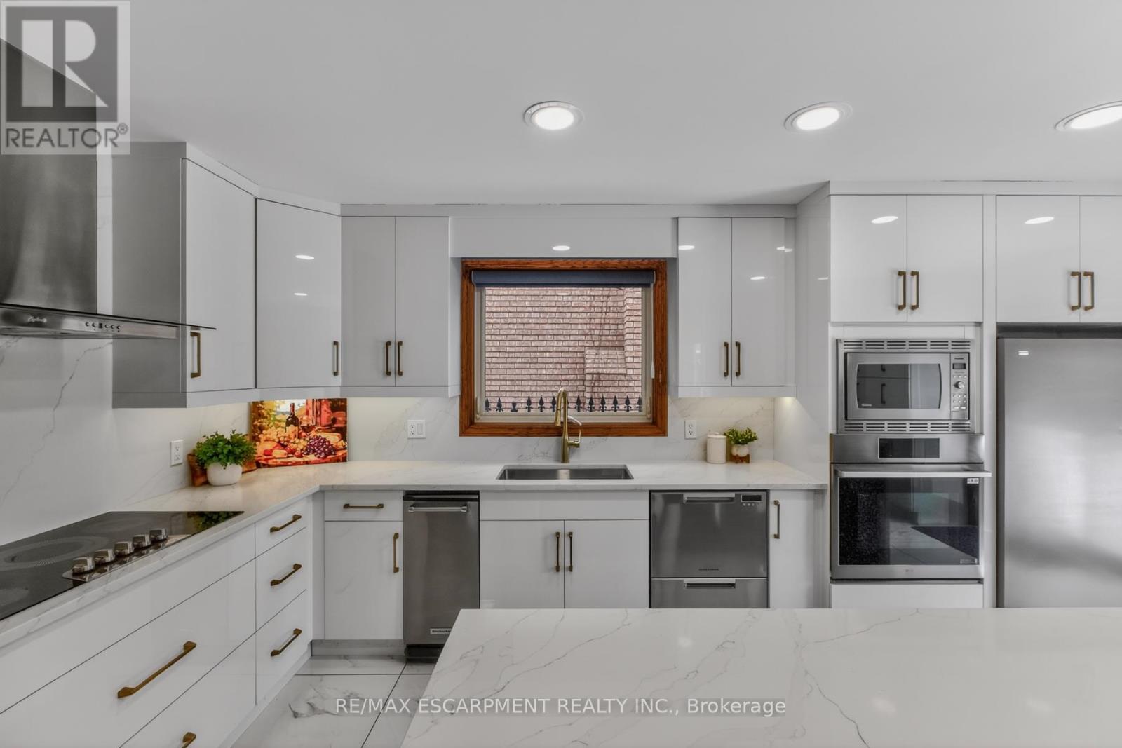 41 Candor Crescent, Hamilton, Ontario  L8E 4X6 - Photo 18 - X12790128