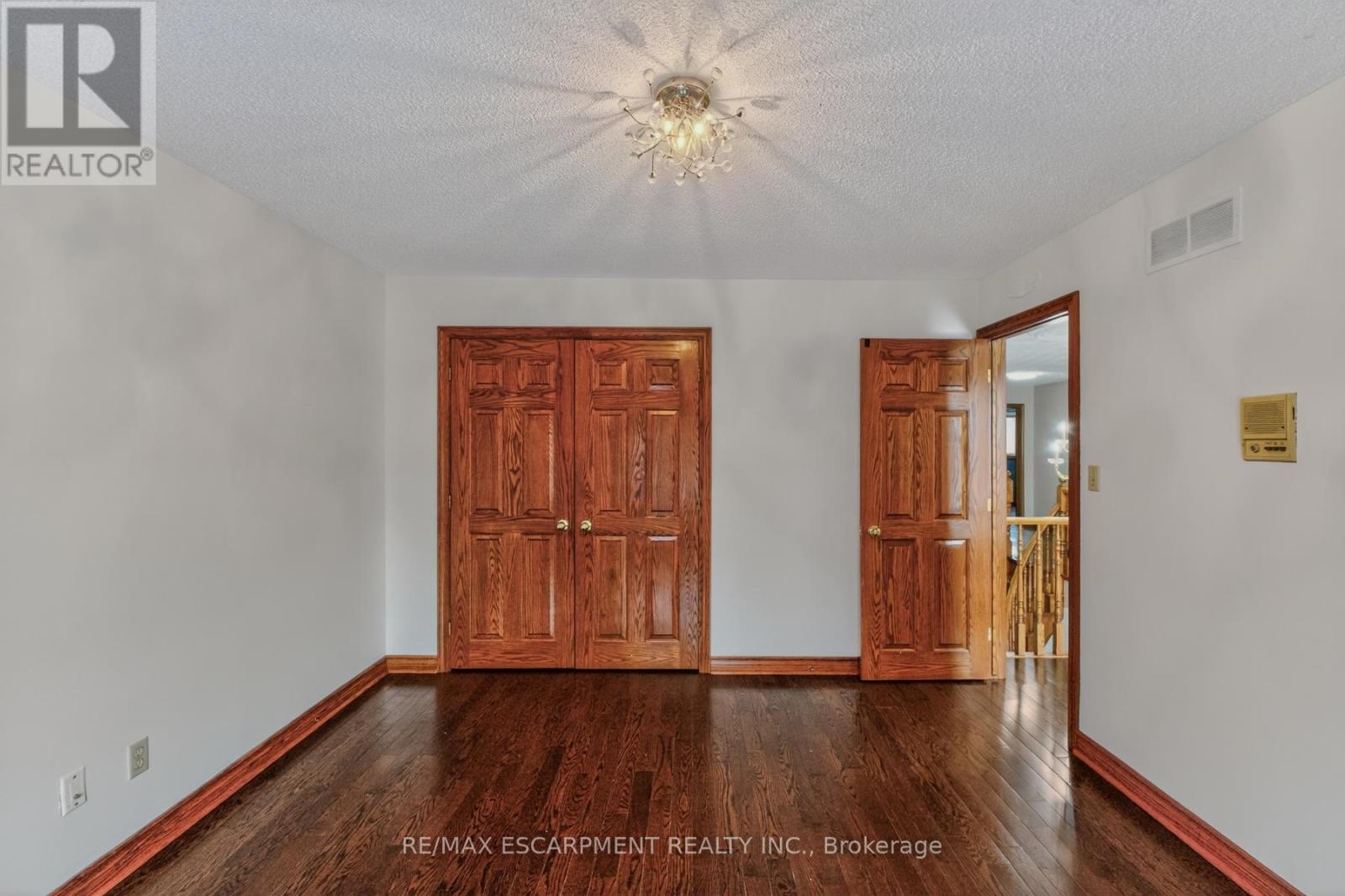 41 Candor Crescent, Hamilton, Ontario  L8E 4X6 - Photo 32 - X12790128