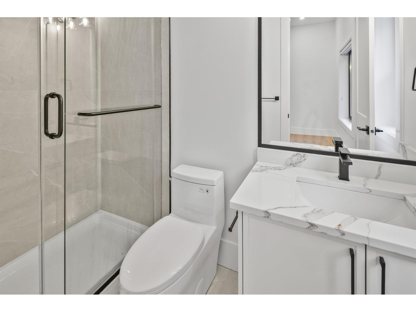 2710 202 Street, Langley, British Columbia  V2Z 0B6 - Photo 18 - R3088288