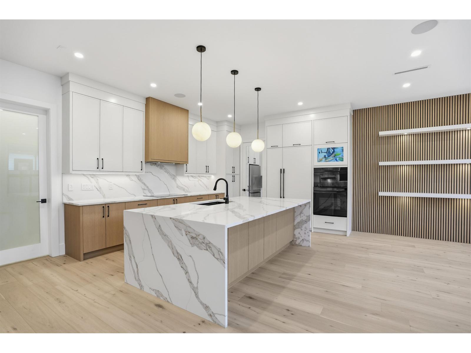 2710 202 Street, Langley, British Columbia  V2Z 0B6 - Photo 11 - R3088288