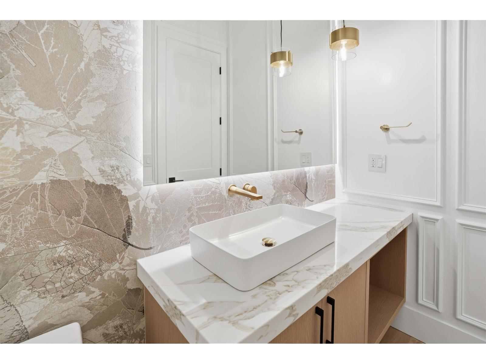 2710 202 Street, Langley, British Columbia  V2Z 0B6 - Photo 16 - R3088288