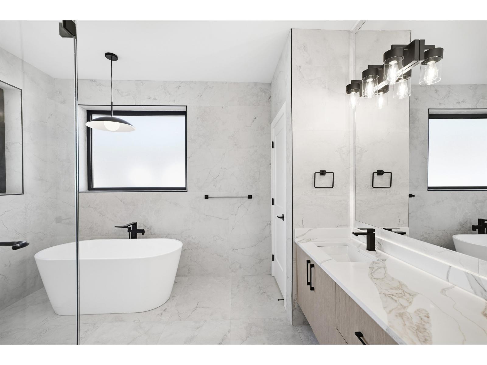 2710 202 Street, Langley, British Columbia  V2Z 0B6 - Photo 23 - R3088288